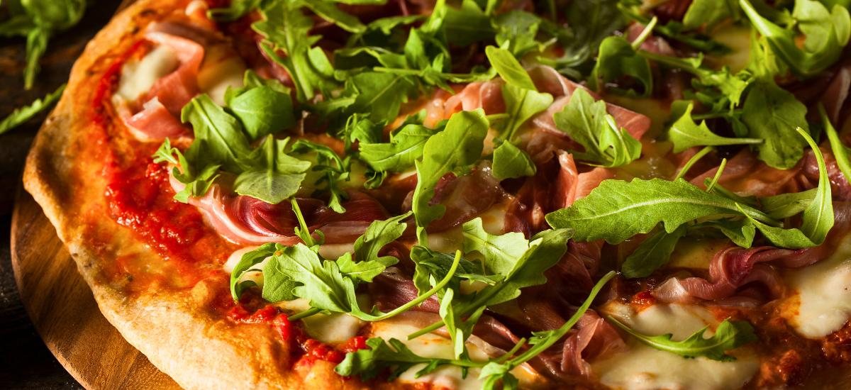 Prosciutto pizza